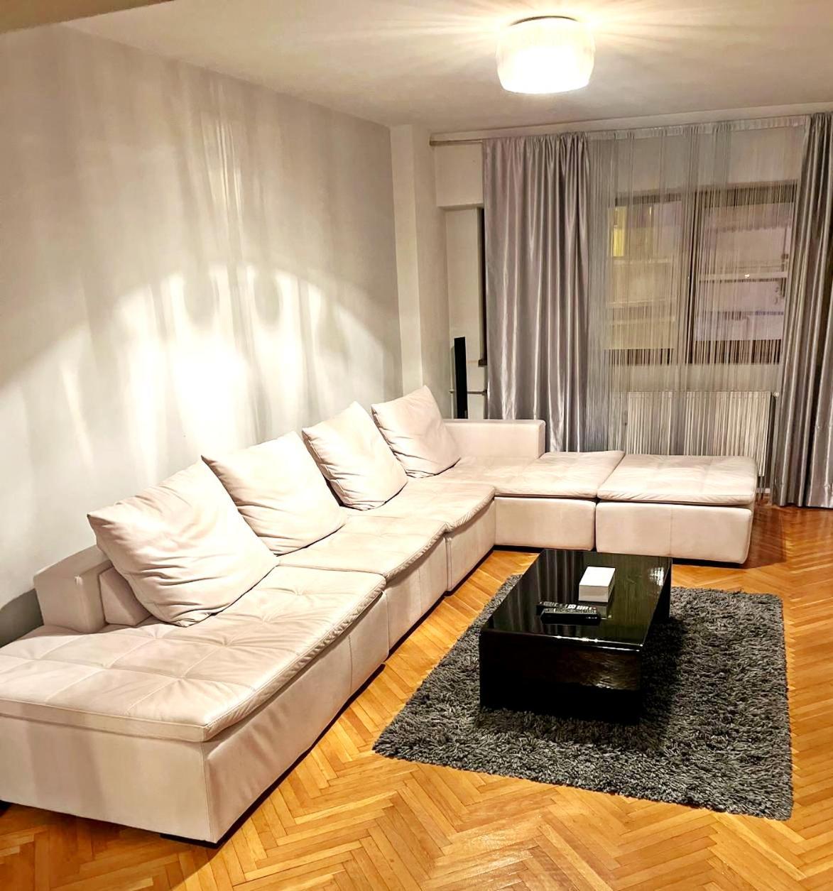 בוקרשט Romana 100 Sqm Deluxe Apartament מראה חיצוני תמונה