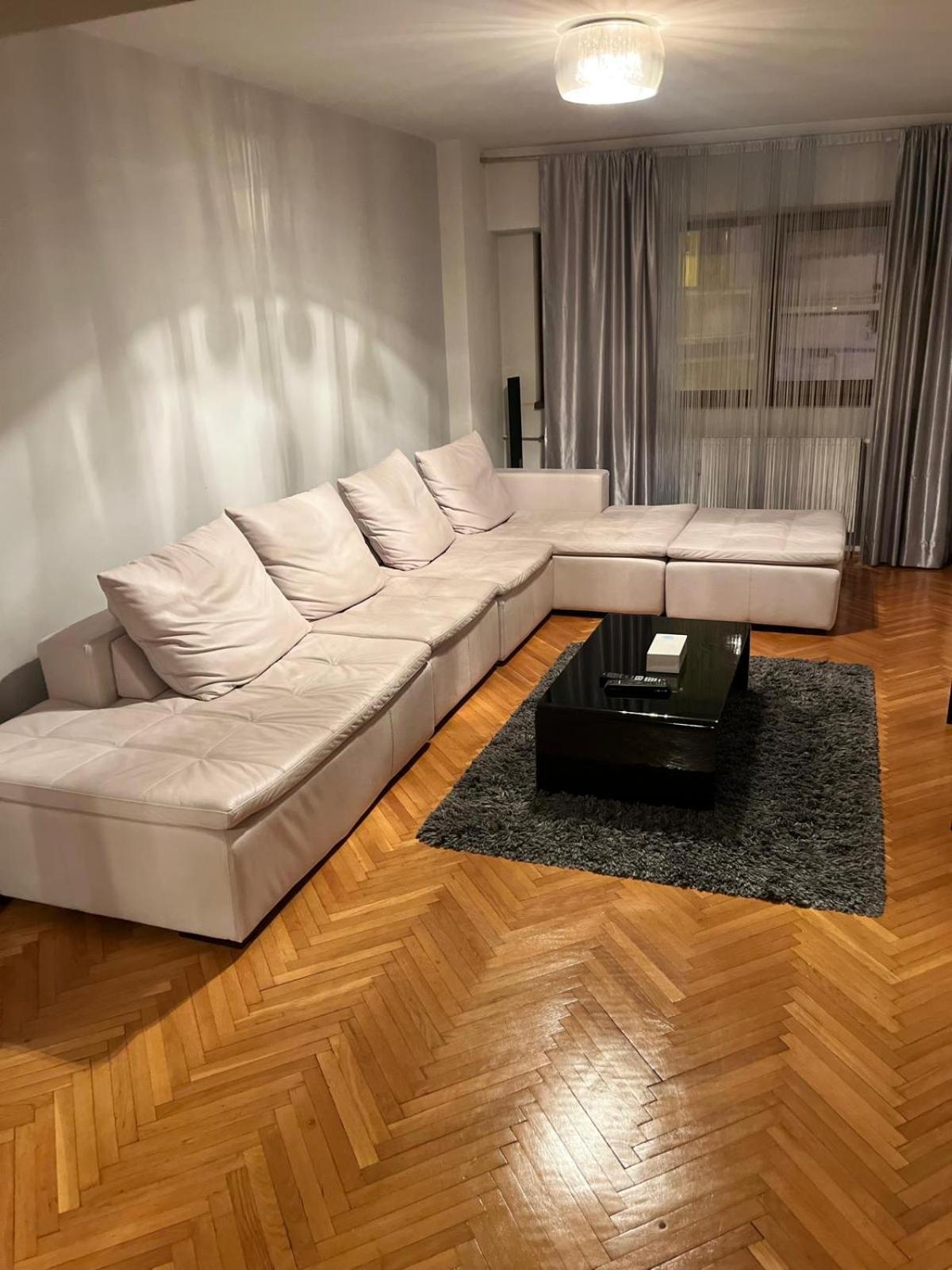 בוקרשט Romana 100 Sqm Deluxe Apartament מראה חיצוני תמונה
