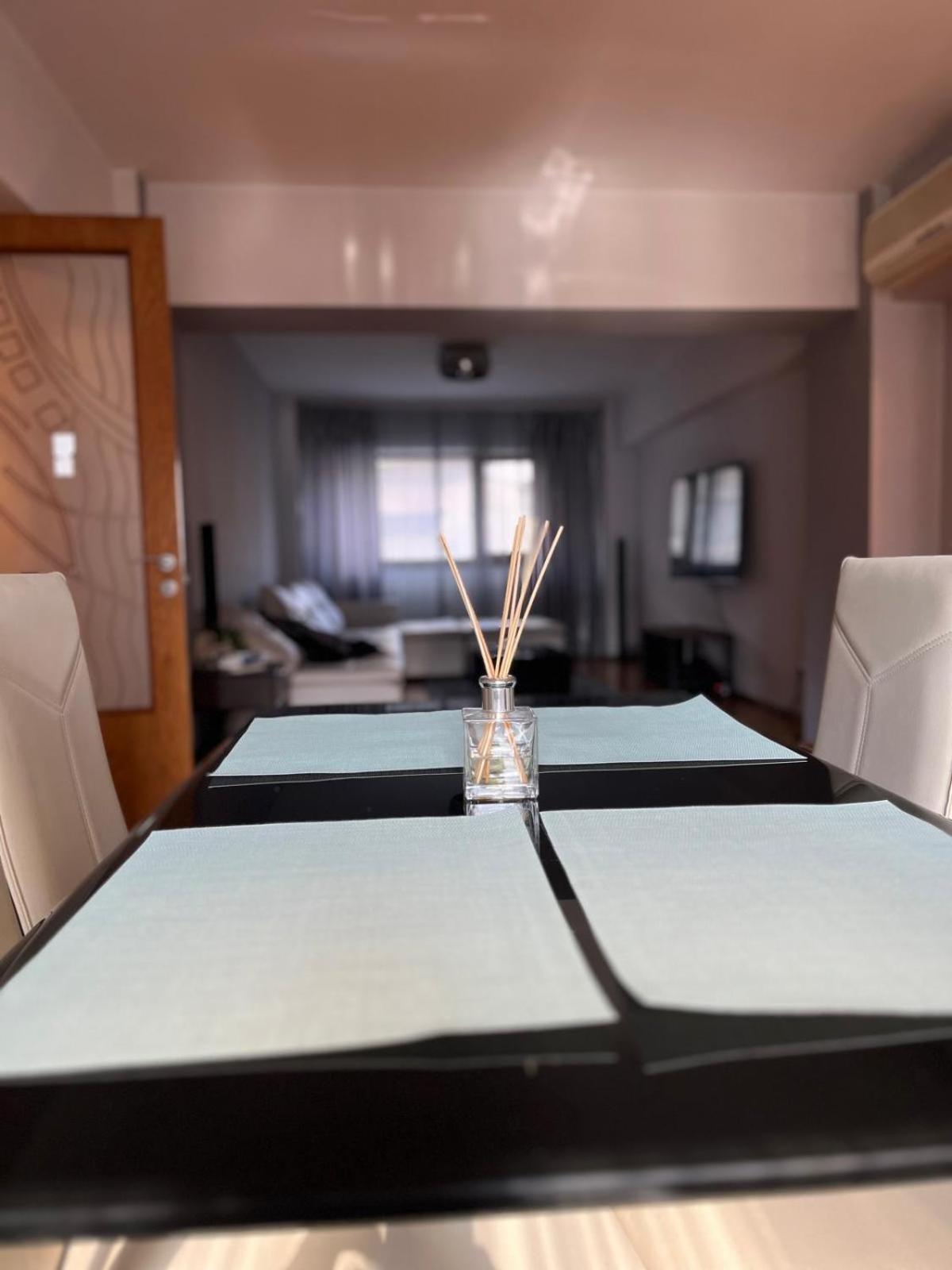 בוקרשט Romana 100 Sqm Deluxe Apartament מראה חיצוני תמונה